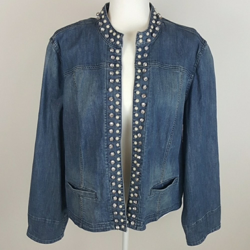 Chico's Platinum Denim Jacket (NWOT!)